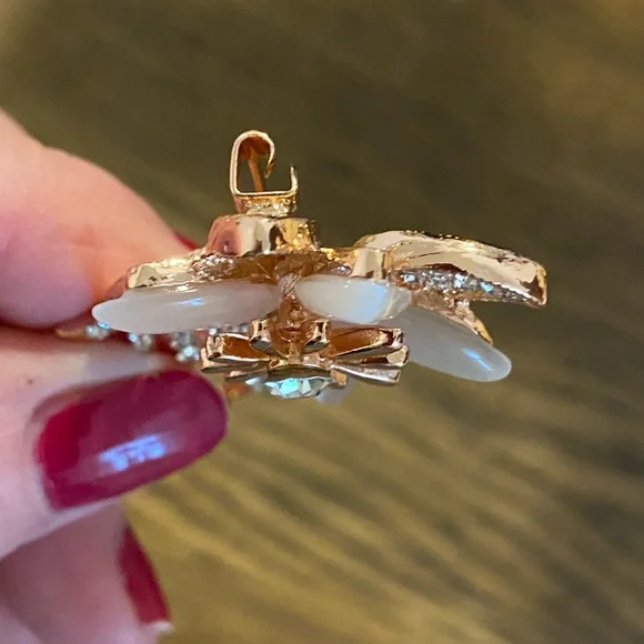 Pin - Picture 3 of 7